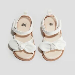 H&M Kids Girls White Bow Sandals Baby/Toddler Size 4-5